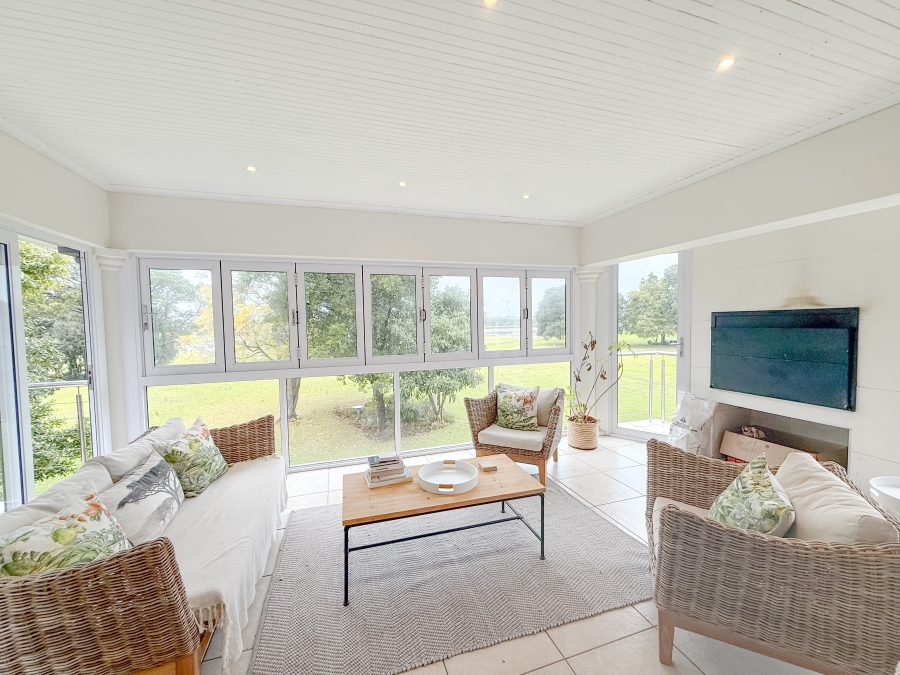 To Let 3 Bedroom Property for Rent in Keurbooms River Western Cape